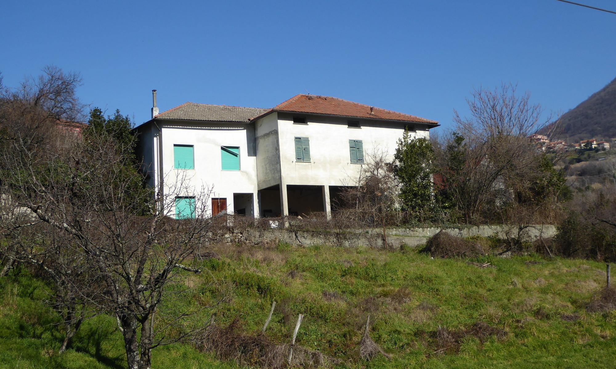 Case 250mq Sant'Olcese 