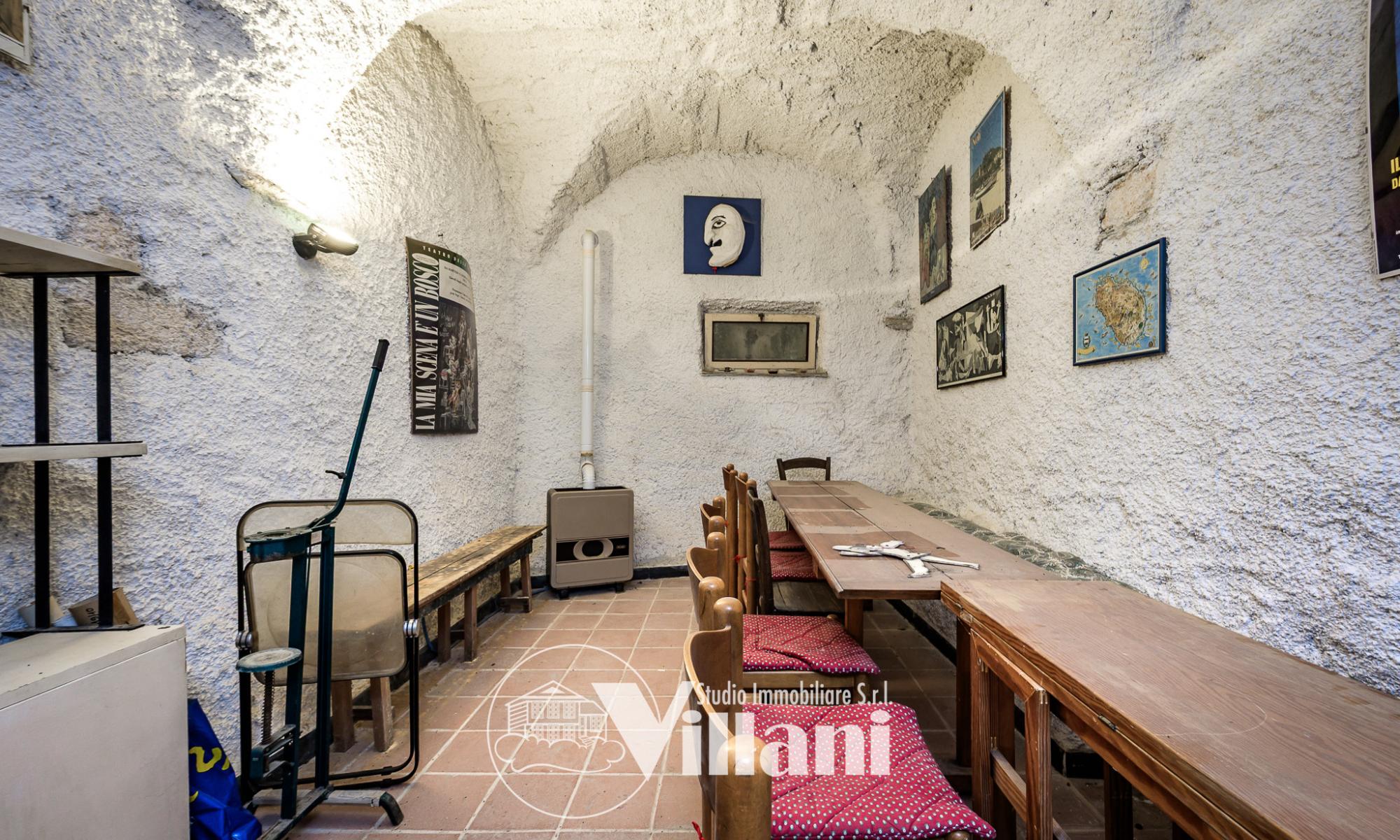 Appartamento 164mq Vezzi Portio Magnone