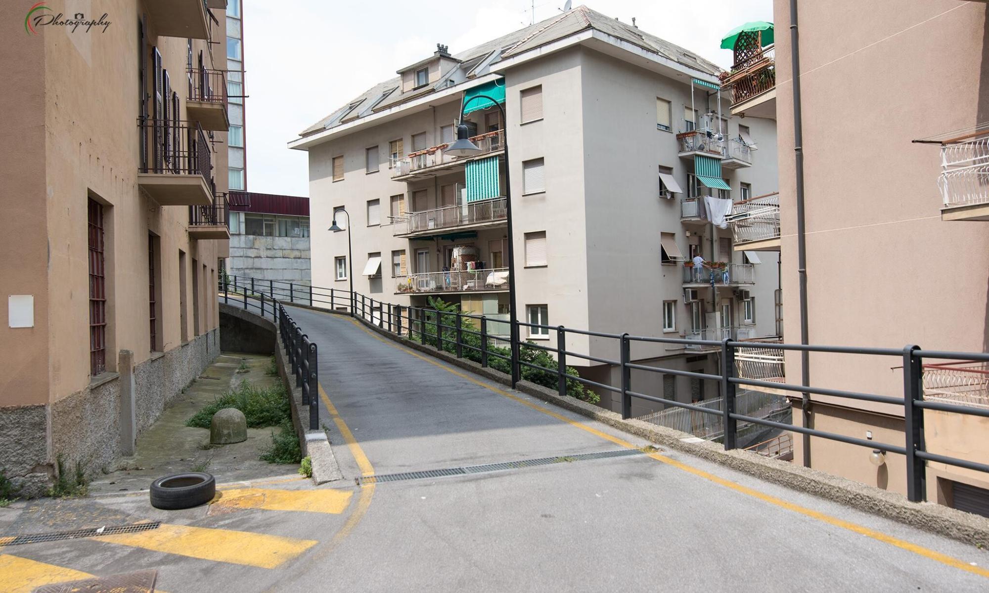 Negozio 750mq Genova San Martino Negozio 750mq Genova San Martino