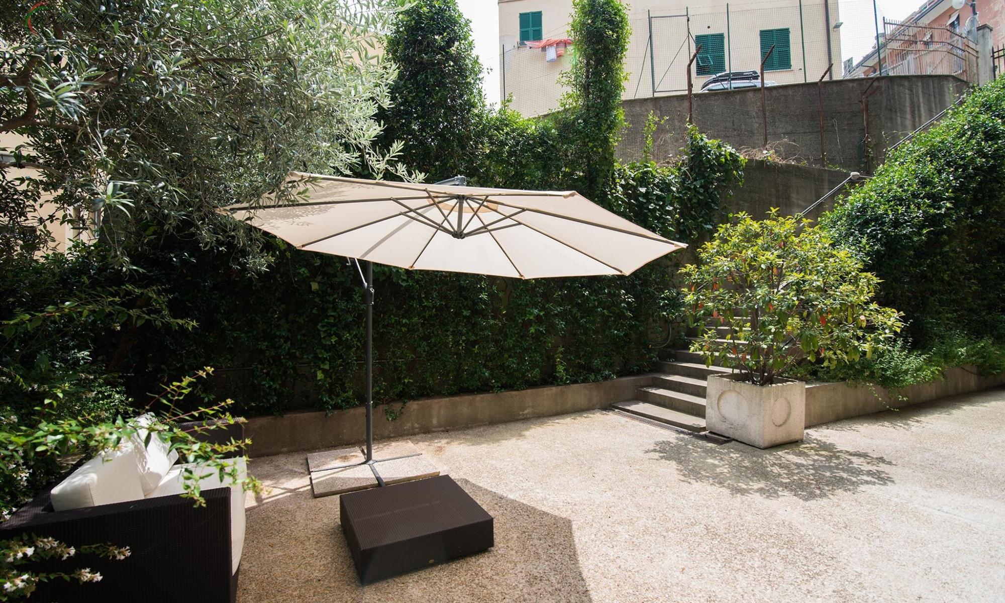 Negozio 750mq Genova San Martino Negozio 750mq Genova San Martino