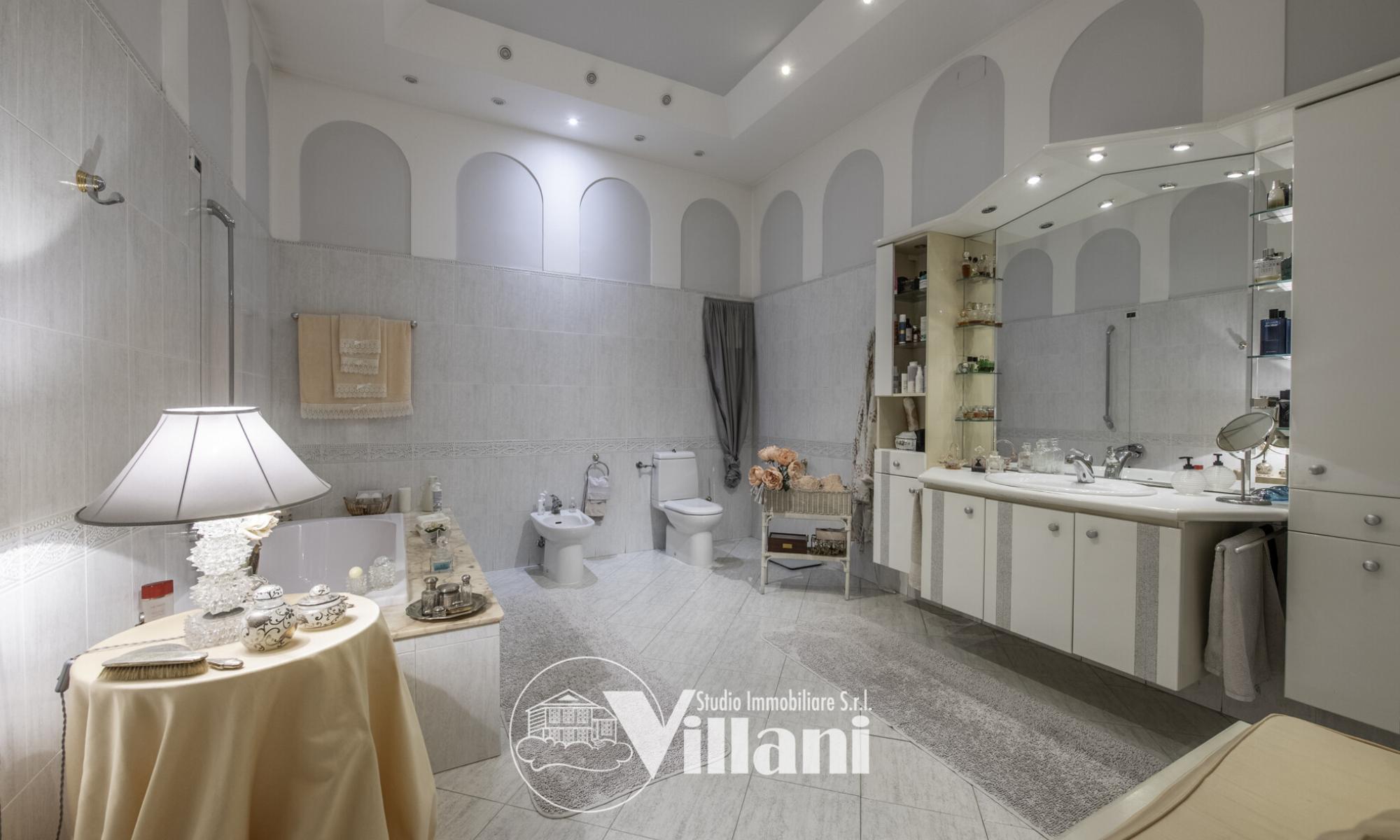 Appartamento 250mq Genova Castelletto Appartamento 250mq Genova Castelletto